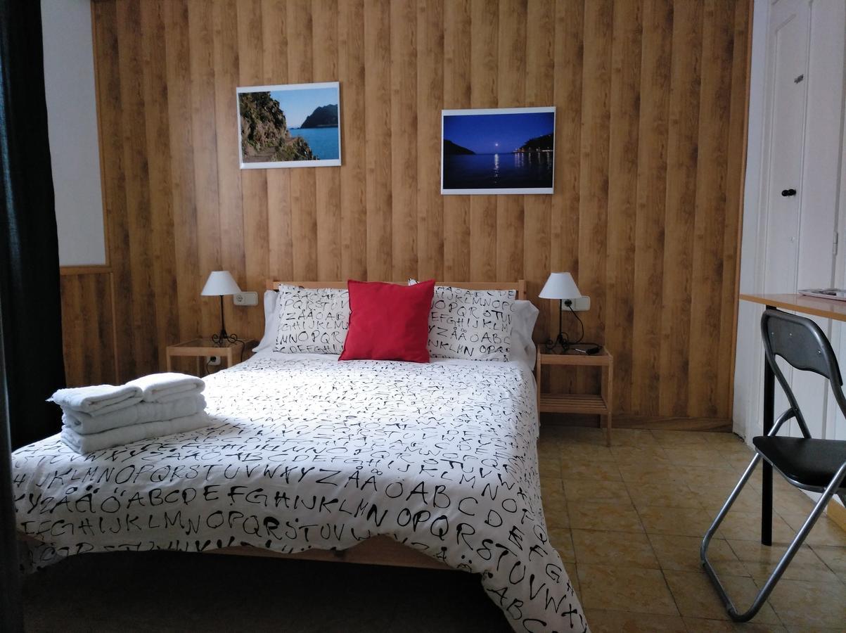 Hostal Juventus Portbou Exterior photo